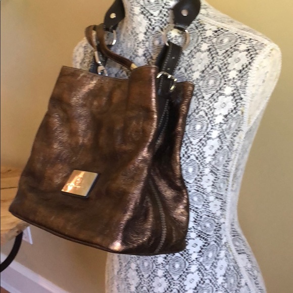 Bronzed leather PuntoTres handbag - Picture 11 of 11